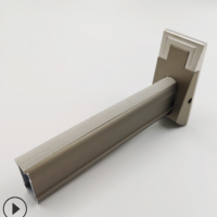 廠家直銷3/6米可選定制加工鋁型材 1.8厚噴砂香檳工藝衣柜掛衣桿