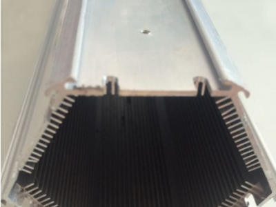 佛山LED鋁外殼加工鋁合金散熱器密齒工業(yè)鋁型材定制可開模訂做