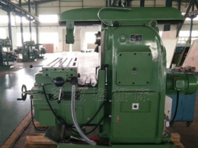 廠價(jià)出售X6132臥式銑床 X6132多功能銑床 北一機(jī)型臥式銑床可批發(fā)