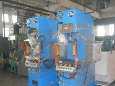 TZ2D/滕州二鍛 單柱式液壓機 單臂液壓沖床 廠家直銷 可定做