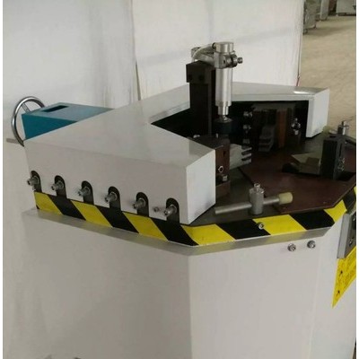 甘肅供應濟南越辰鋁合金門窗加工設備， 鋁型材組角機，鋁材組角機，鋁合金組角機價格，斷橋門窗組角機，組角機廠家價格