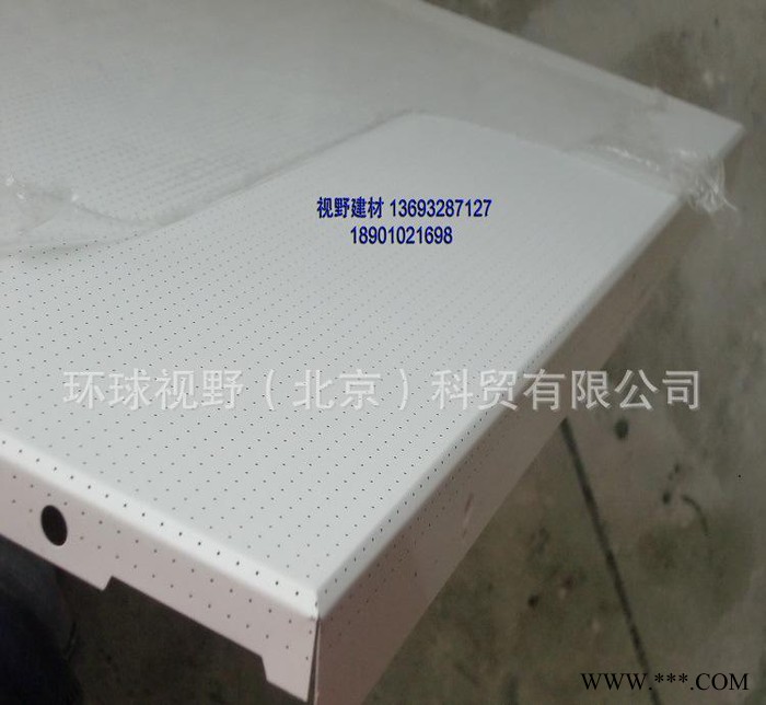 阿姆斯壯BP4166M6C2WH暗架鋼板超微孔鋁天花板 阿姆斯壯暗架超微孔鋁板