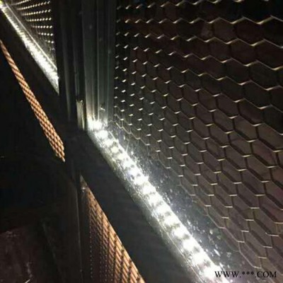 裝飾鋁板網    六角鋼板網    建筑鋼板網