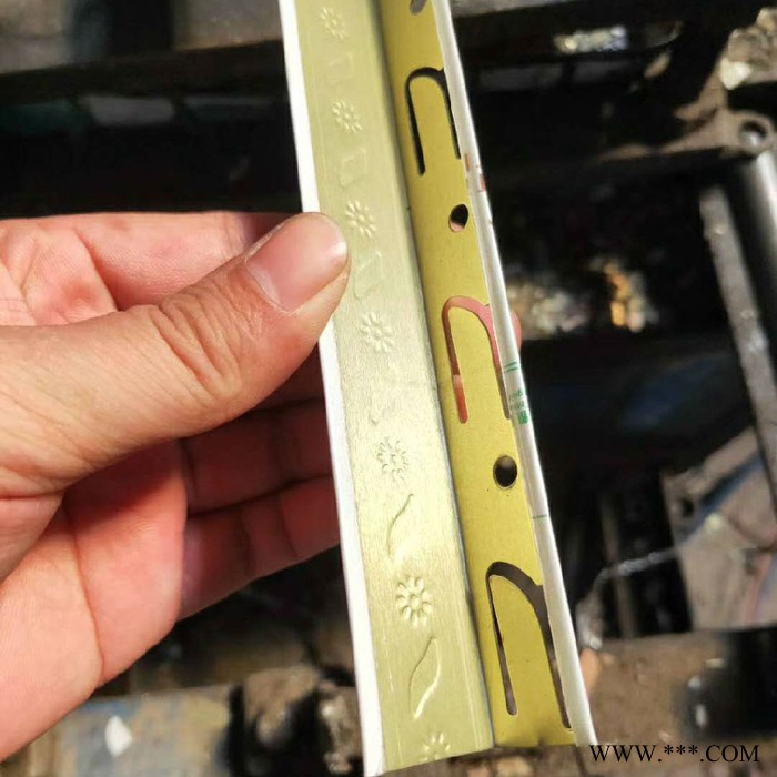 【海納裝飾】包邊角鋁圖片及廠家，吊頂板專用白色鋁板收邊條