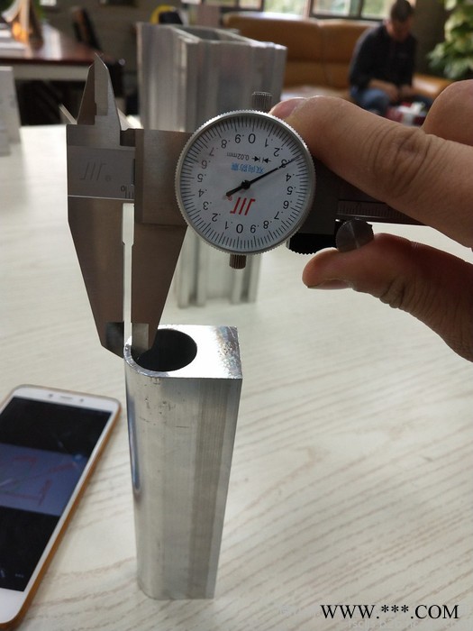 廠家出售 鋁型材散熱器鋁加工氧化噴涂一條龍**服務