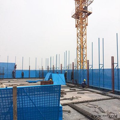 佳典外架懸挑防護網智能鋁板爬架網廠家電動式升降爬架網安平實體老廠家量大價格實惠