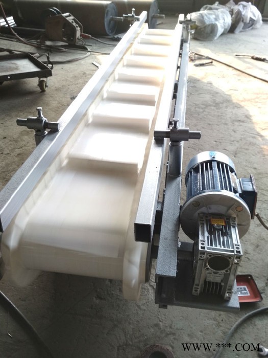 槽型皮帶機、平型皮帶機、爬坡皮帶機、轉彎皮帶機等多種形式輸送帶可增設碳鋼、不銹鋼、鋁型材