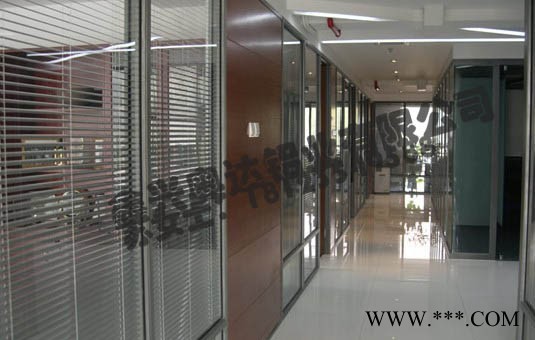 供應辦公隔斷鋁型材 鋼化拉絲隔斷鋁型材