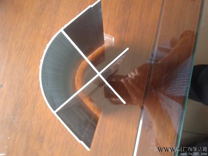 星球.86.90..72鋁型材廠家供應云南，批發鋁板2400.1000