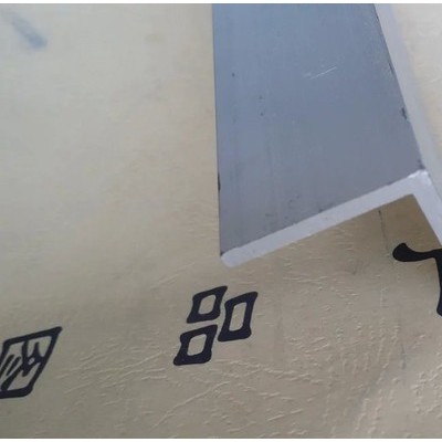 成都興特凈化鋁合金型材75、工業用鋁合金型材50、客車內飾鋁合金型材、裝飾用鋁型材、交通標牌專用鋁型材、汽車鋁鉸鏈