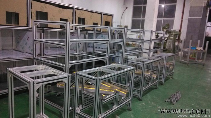 供應愈順工業鋁型材及配件