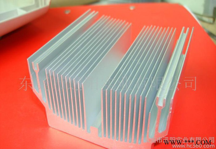 高質量鋁型材散熱片東莞定做工廠