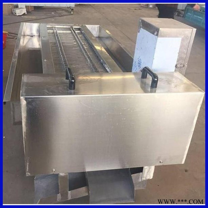 翔盛雞爪切段機(jī)  鳳腳切割機(jī)  雞爪切割設(shè)備   切割設(shè)備   切段機(jī)  雞腳分切機(jī)