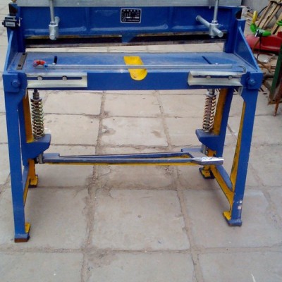 供應金屬腳踏剪板機,手動剪板機,裁板機