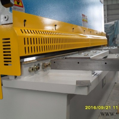 欣琳牌QC12K-12X2500 數控剪板機