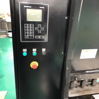 靜德數控 出售轉讓全新（二手）金方圓數控剪板機，金方圓產，型號：VR6*4000MM  ，剪板厚度：6MM，剪板長度：4