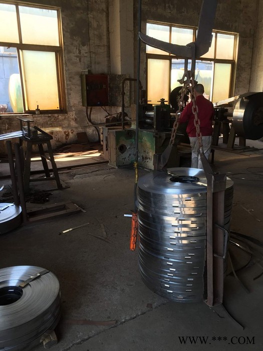 50kg/盤出口用0.9*19mm鍍鋅打包鋼帶 冷軋光亮打包帶 烤藍打包帶及打包扣