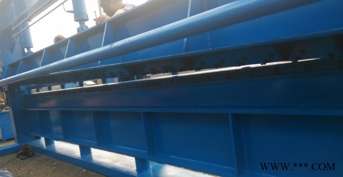 外貿出口加固彩鋼剪板機