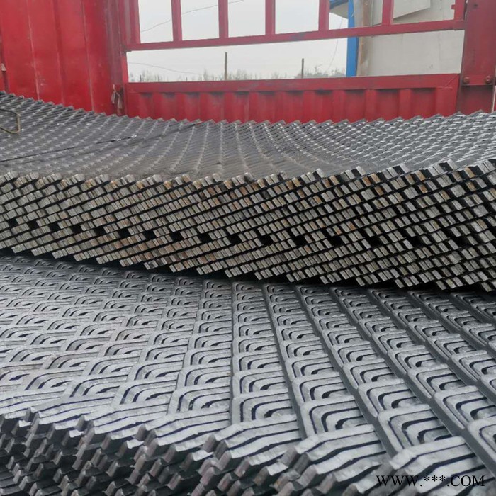 電鍍鋅菱形鋼板網   重型鍍鋅菱形拉伸網廠家
