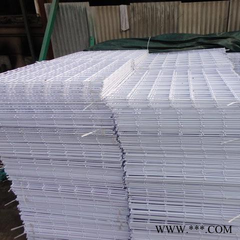 安平瑞旗隆絲網(wǎng) 圈玉米鍍鋅電焊網(wǎng)地暖電焊網(wǎng)片內(nèi)外墻電焊網(wǎng)電鍍鋅1.2m*2m安平大廠家現(xiàn)貨**多種規(guī)格可訂做