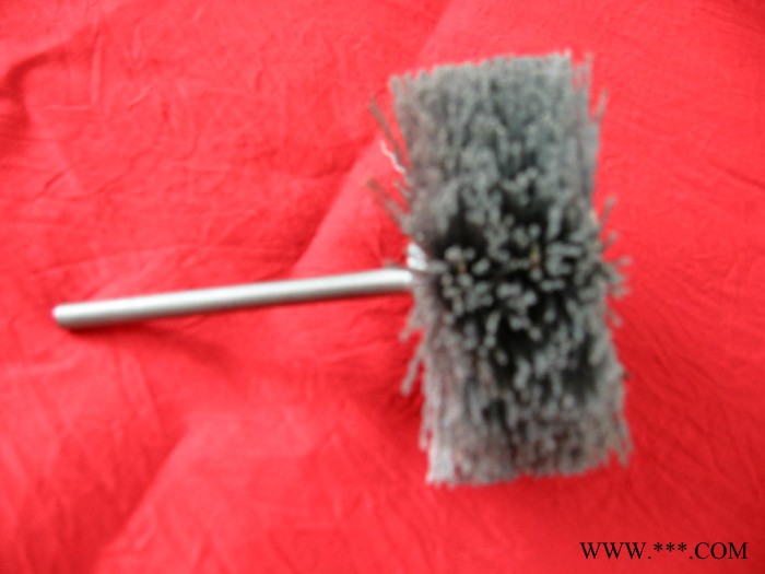 中國刷子大量供應氧化鋁磨料刷   滾筒刷   **   歡迎選購