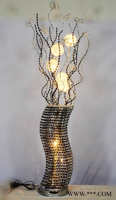 鋁線落地工藝燈