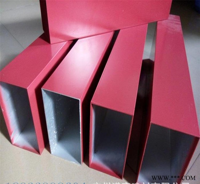 木紋色樣風格多變 自然大方 仿木紋涂層設計高端弧形鋁方通天花