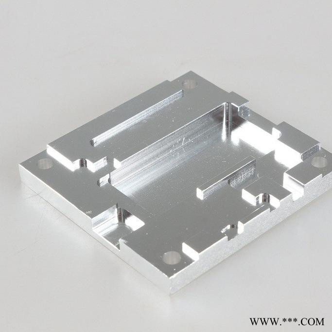 鋁擠壓、CNC加工、打磨、陽極氧化