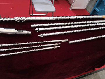 鐵粉注塑專用螺桿_吹膜機換螺桿_65熔噴布機單螺桿