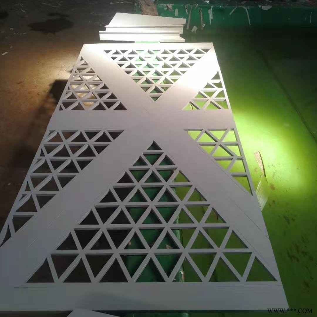 廣東會(huì)議室聚酯油漆鋁窗花訂制 鋁方管不焊接鋁板