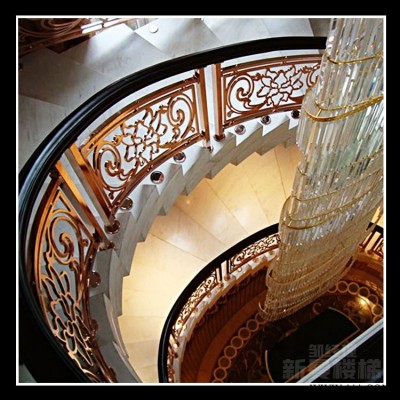 牡丹江 新中式鋁板樓梯護(hù)欄規(guī)格 新曼 鋁雕花樓梯扶手 多年無(wú)損