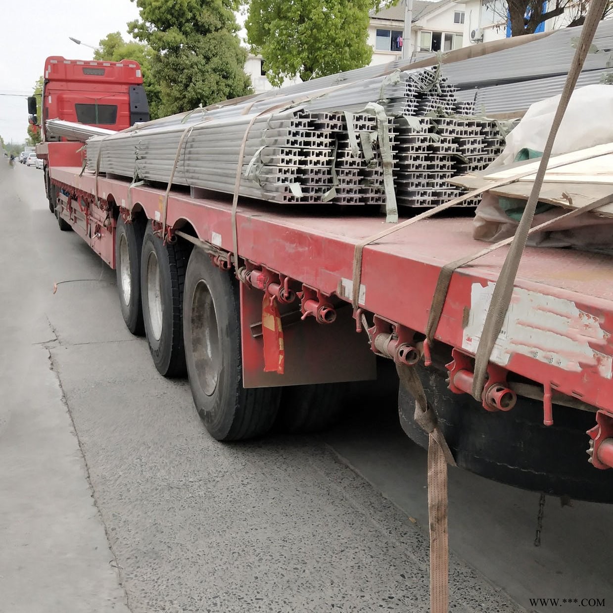 廠家銷售6063鋁滑道  交通標示牌用鋁板鋁滑槽 鋁型材 抱箍 螺絲鉚釘 鋁槽滑道