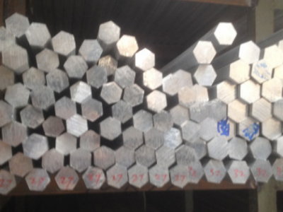 超大直徑5052鋁棒φ200 鋁棒現(xiàn)貨