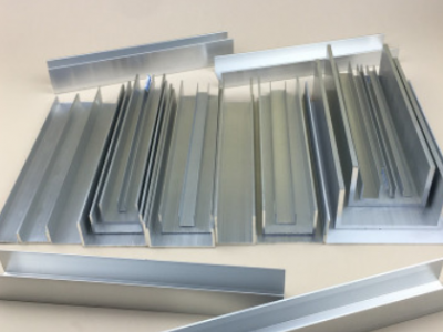 包邊鋁合金U型槽鋁玻璃固定卡槽導(dǎo)軌槽U形鋁槽型材凹槽條軌道內(nèi)槽